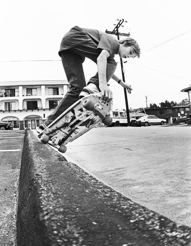 Tony Hawk Backside Tail-tap VGs Bank in Cardiff, CA 1982