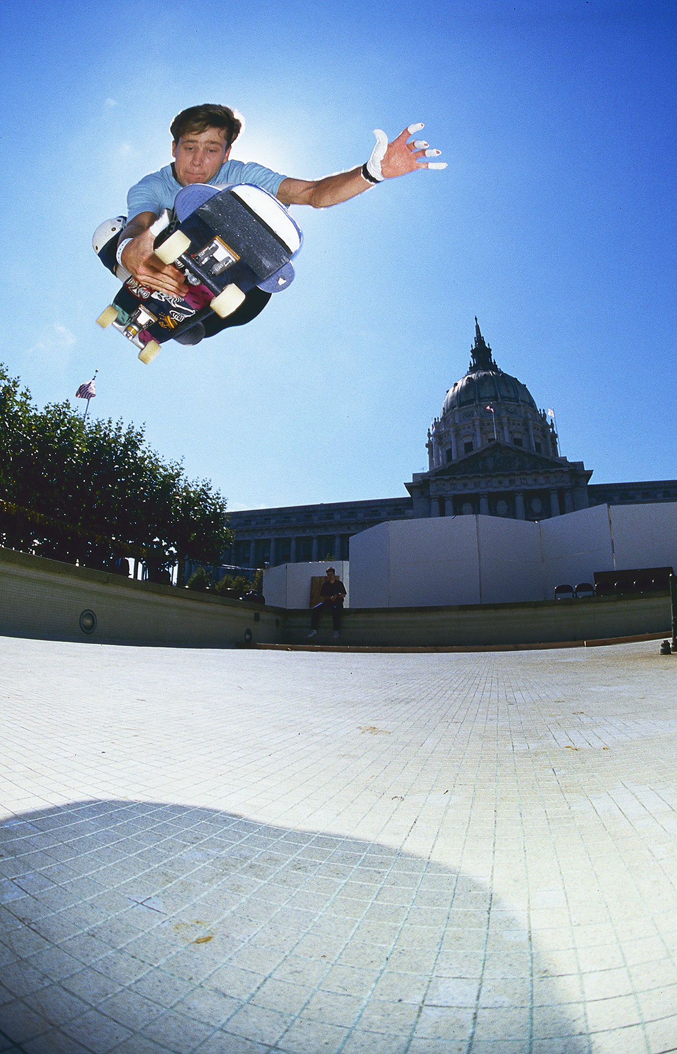 Rodney Mullen Ollie Grab San Francisco 1988 – J. Grant